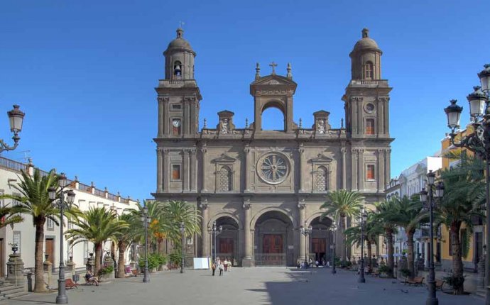 Las Palmas Holidays & Package Deals 2017/18 | easyJet Holidays