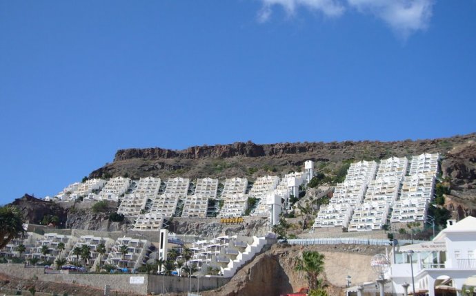 Panoramio - Photo of Monsenor hotel in Playa del Cura --Gran Canaria