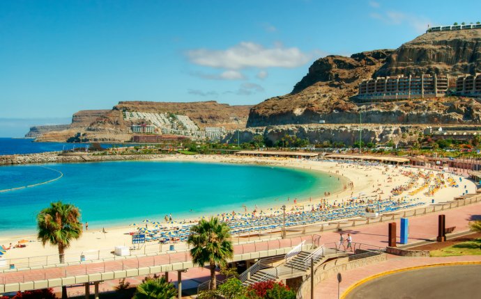Flight and Hotels to Gran Canaria