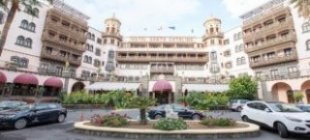 Santa Catalina Hotel
